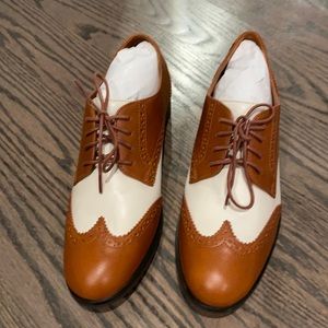 Cole Hanan size 7.5 leather Oxford shoes NWOT